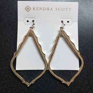 Kendra Scott Sophee Drop Earrings In Gold